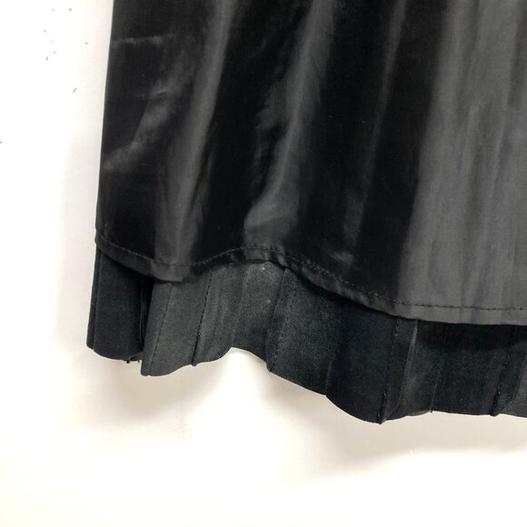 Walter Baker Pleated Black Leather Mini Skirt, Size Medium, Elastic Waist, Lined - Picture 10 of 10